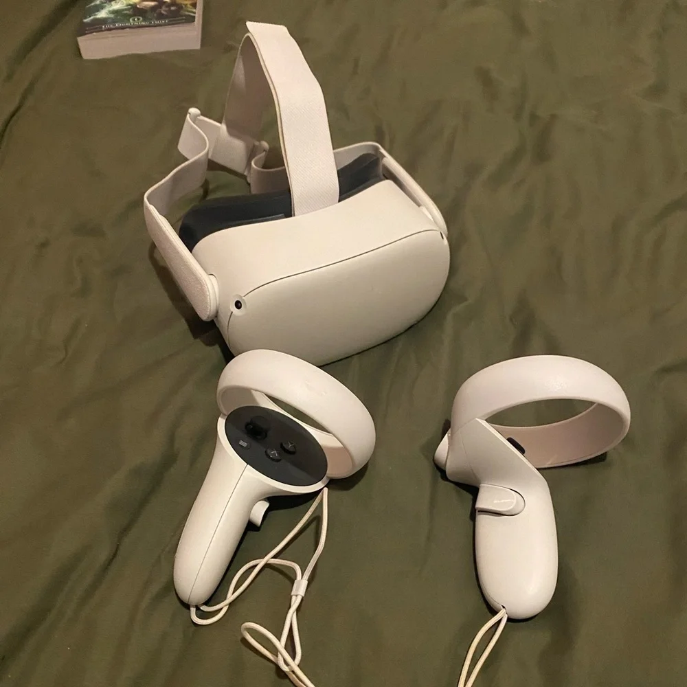 Oculus Quest - Picture 2 of 4